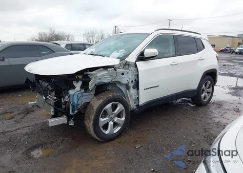 2018 Jeep Compass Latitude 4X4 z USA, uszkodzony, nr VIN 3C4NJDBB0JT252943